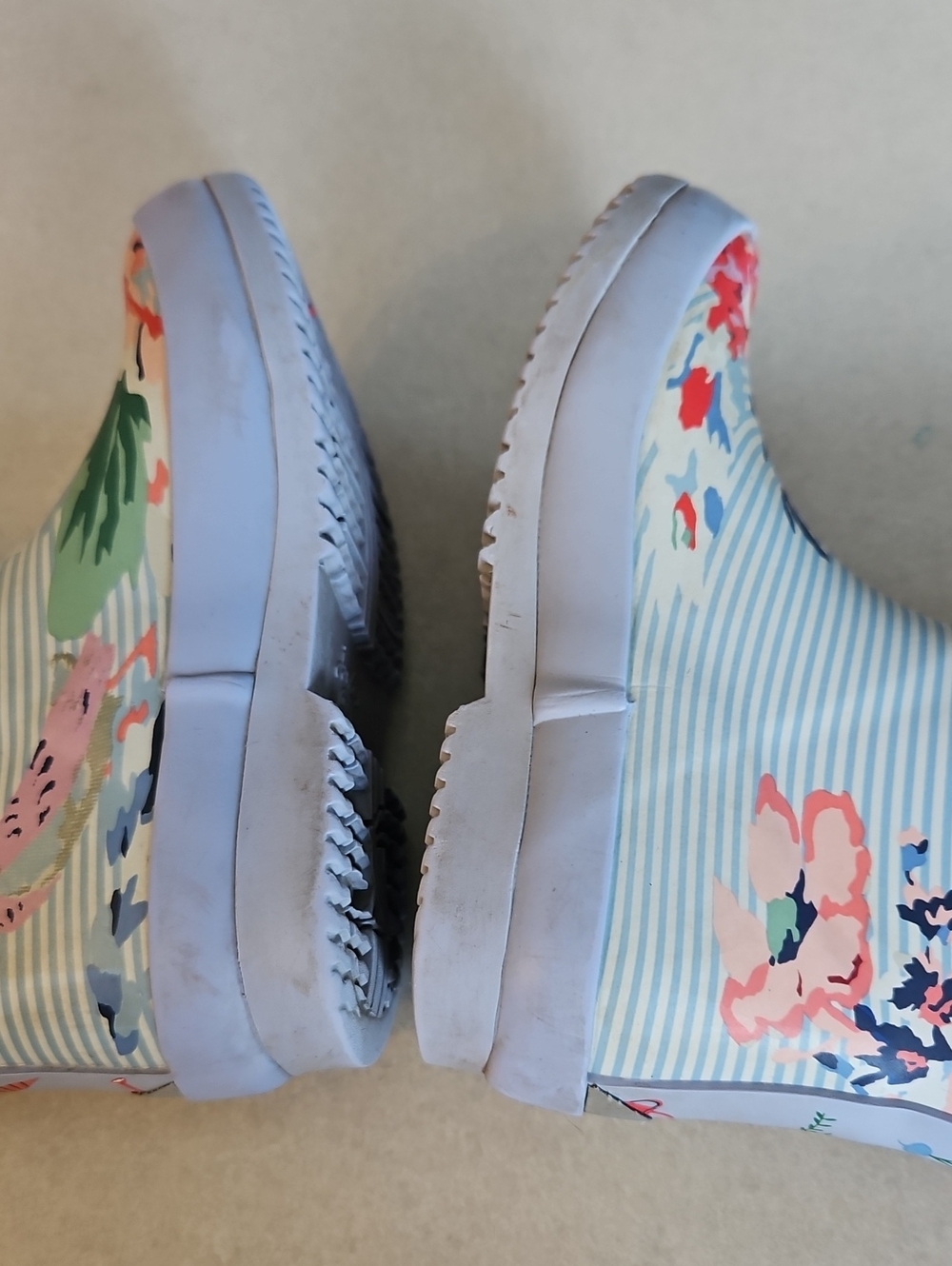 Joules Peter Rabbit Rain Boots - Picture 9 of 13